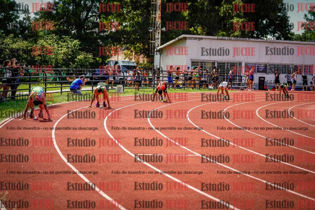 Fotos de los 400 m llanos de varones