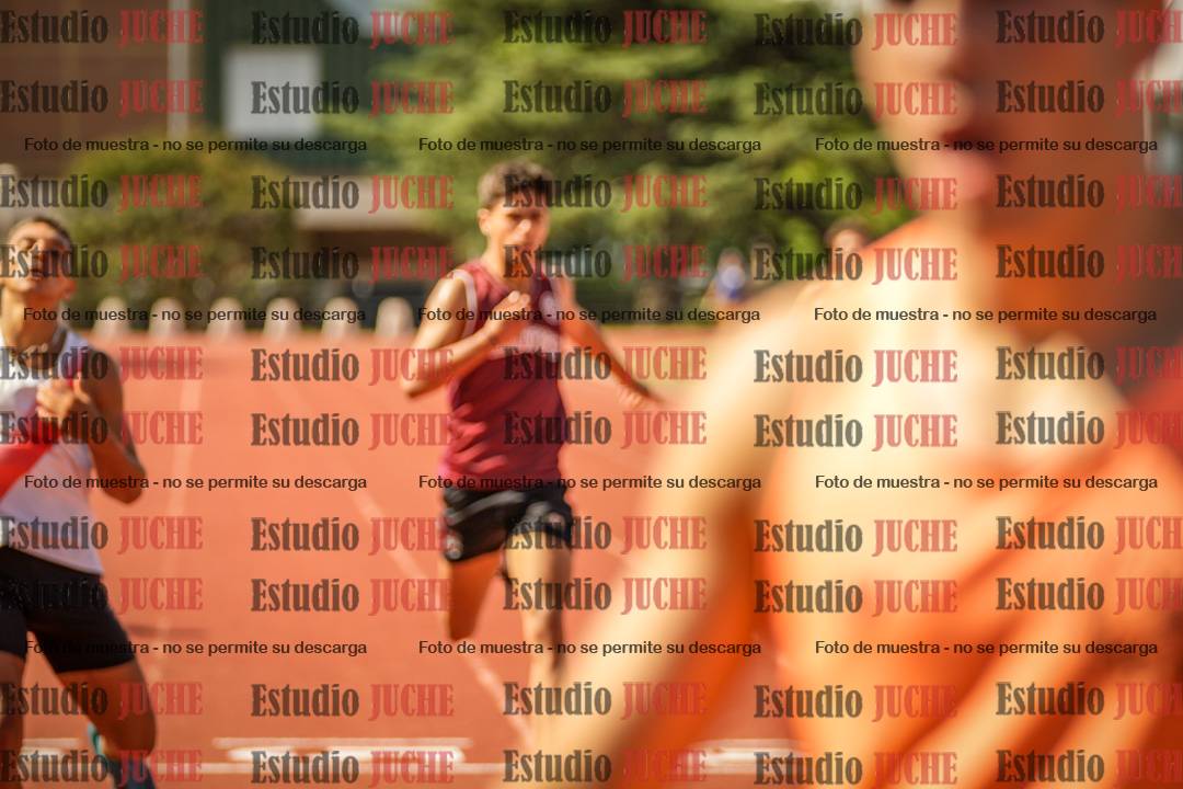Fotos de los 400 m llanos de varones