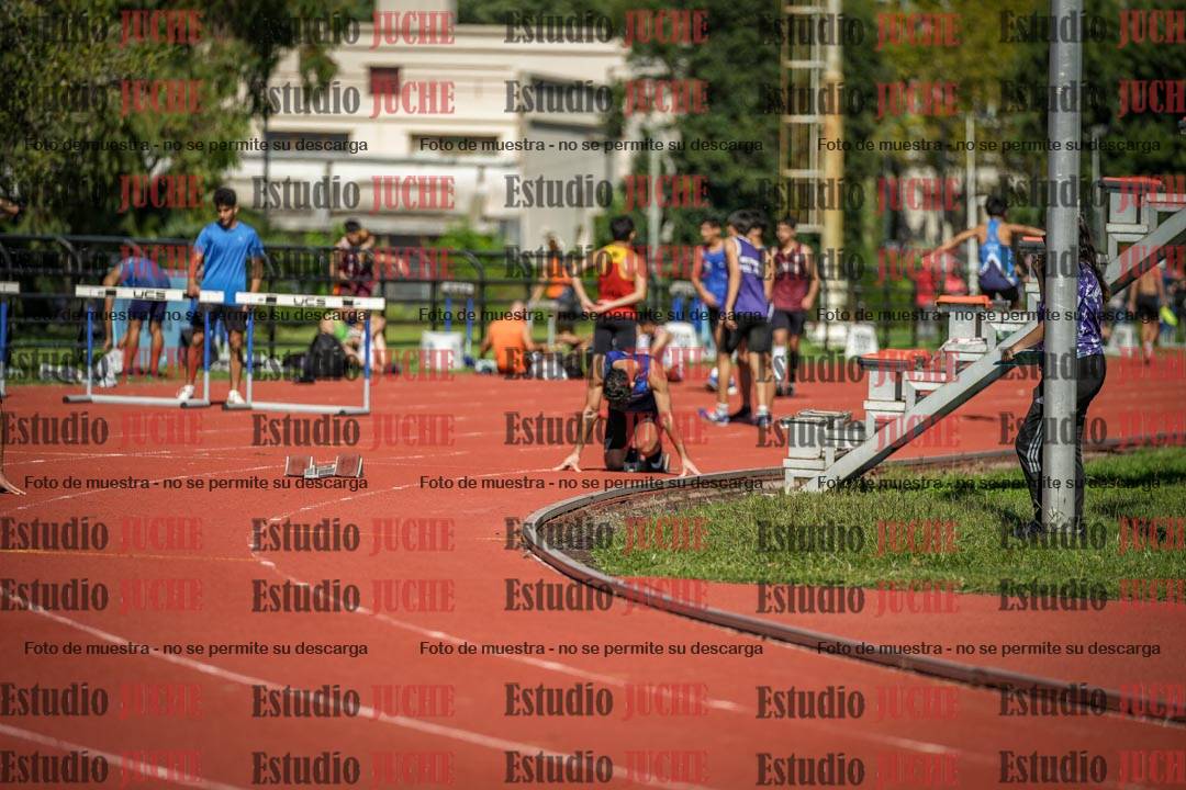 Fotos de los 200 m llanos de varones