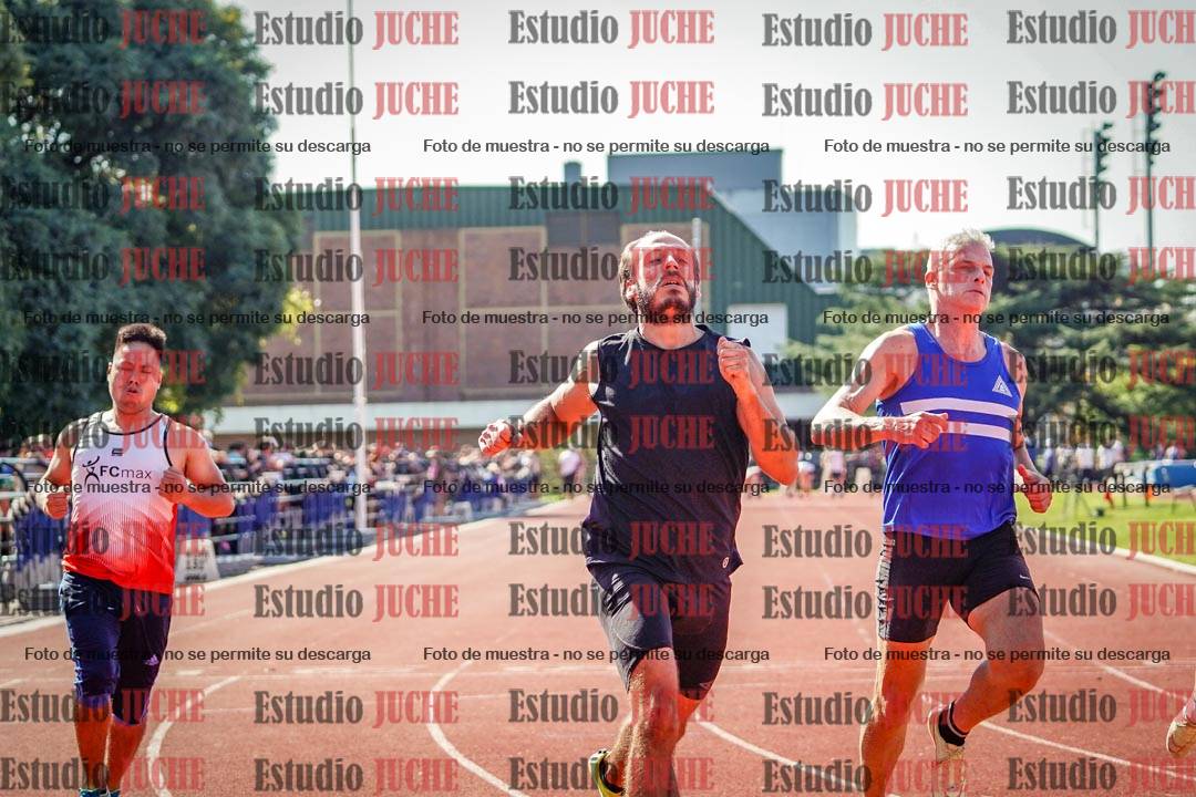 Fotos de los 100 m llanos de varones