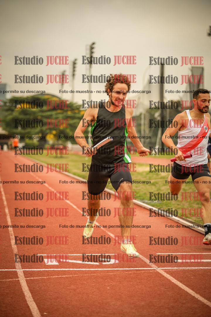 Fotos de las Postas 4x400 m de varones