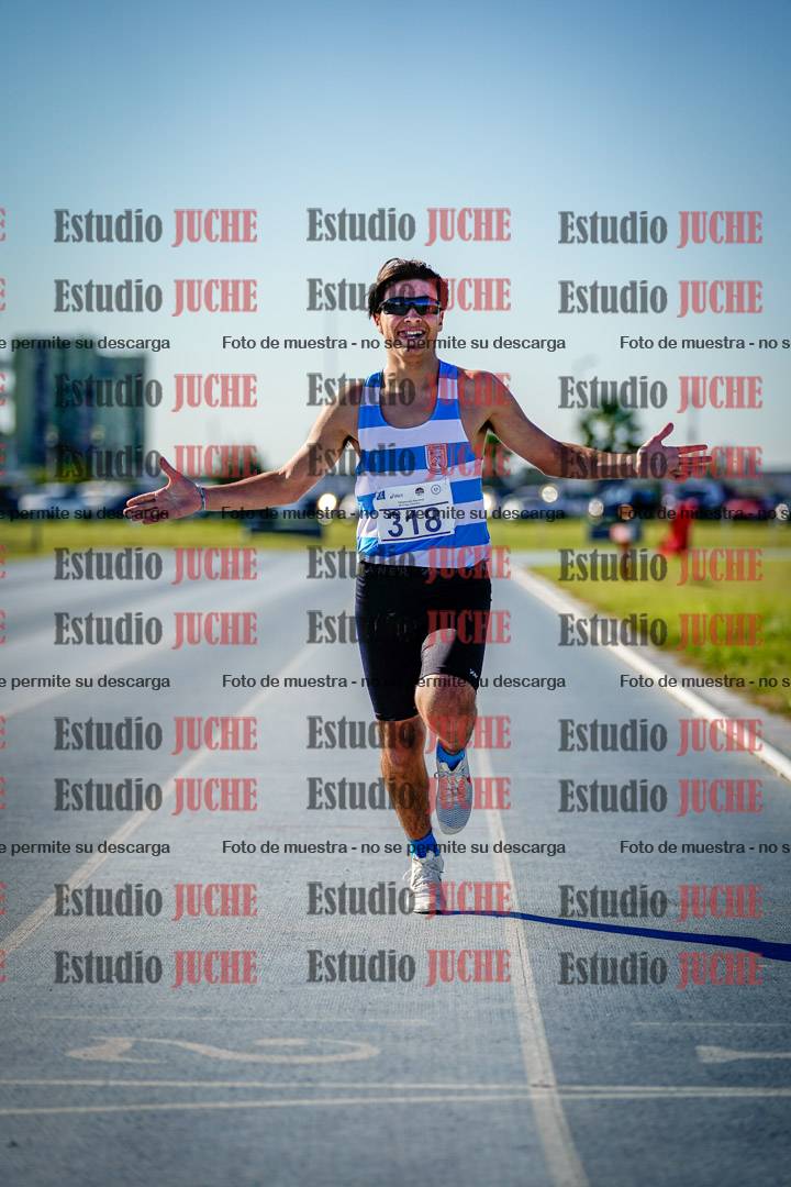 Fotos de los 2000 m llanos de varones