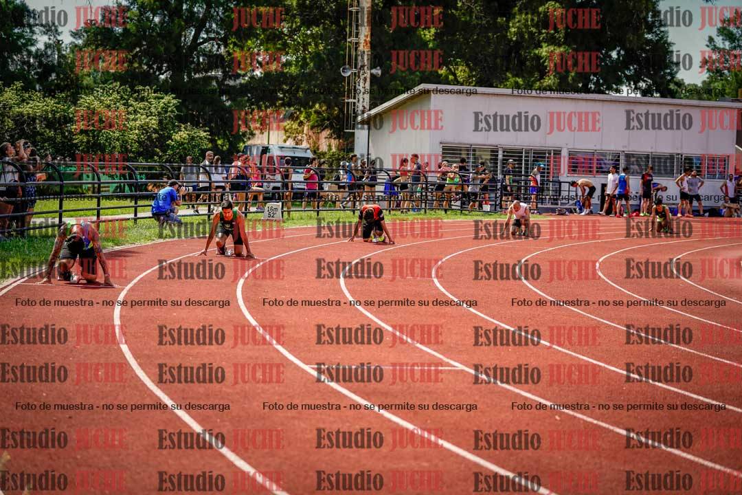 Fotos de los 400 m llanos de varones