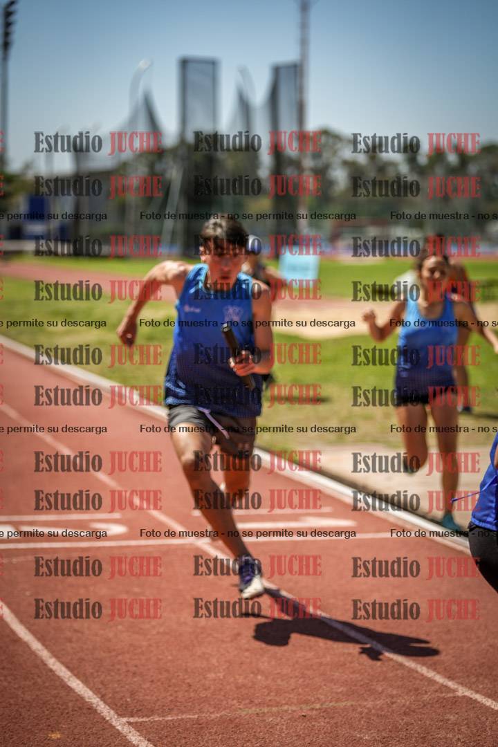 Fotos de las Postas 8x200 m de mujeres y varones - FINAL