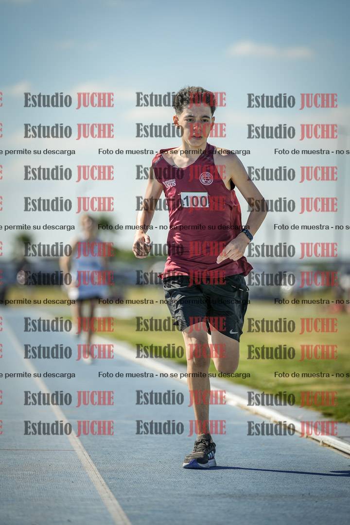 Fotos de los 600 m llanos de varones
