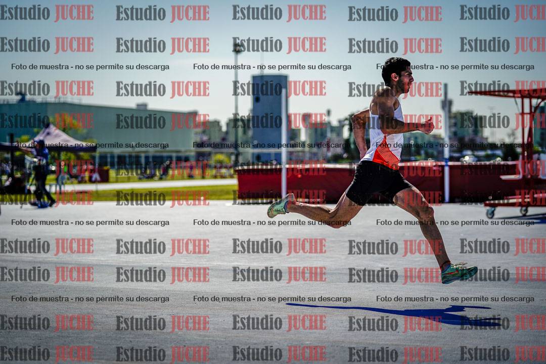 Fotos de los 400 m llanos de varones
