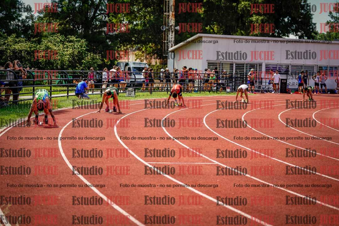 Fotos de los 400 m llanos de varones