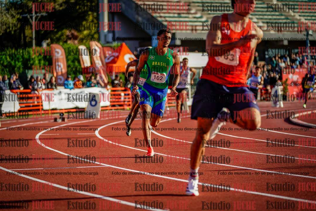 Fotos de los 400 m con vallas de varones - FINAL