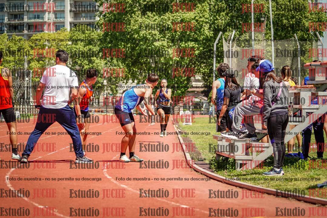 Fotos de las Postas 8x200 m de mujeres y varones - FINAL