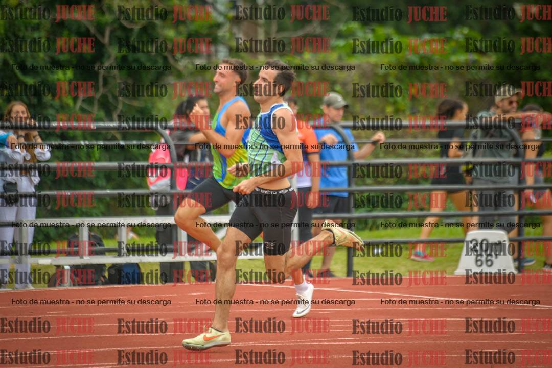 Fotos de los 400 m llanos de varones