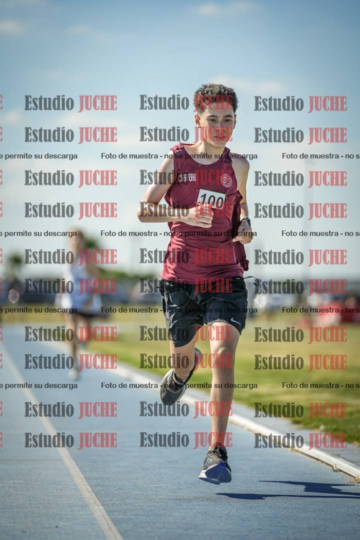 Fotos de los 600 m llanos de varones