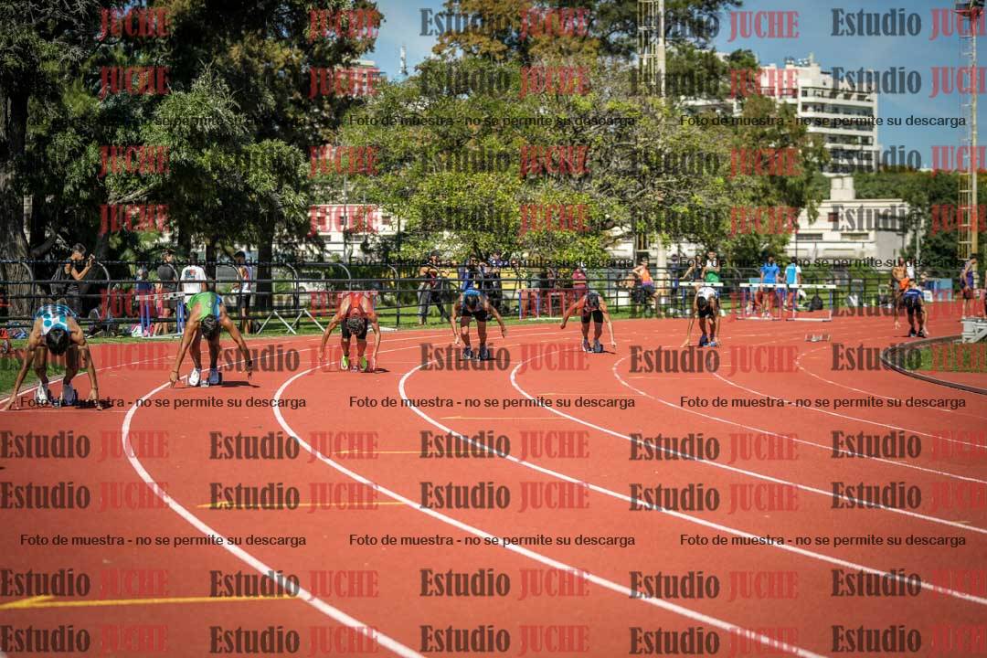 Fotos de los 200 m llanos de varones