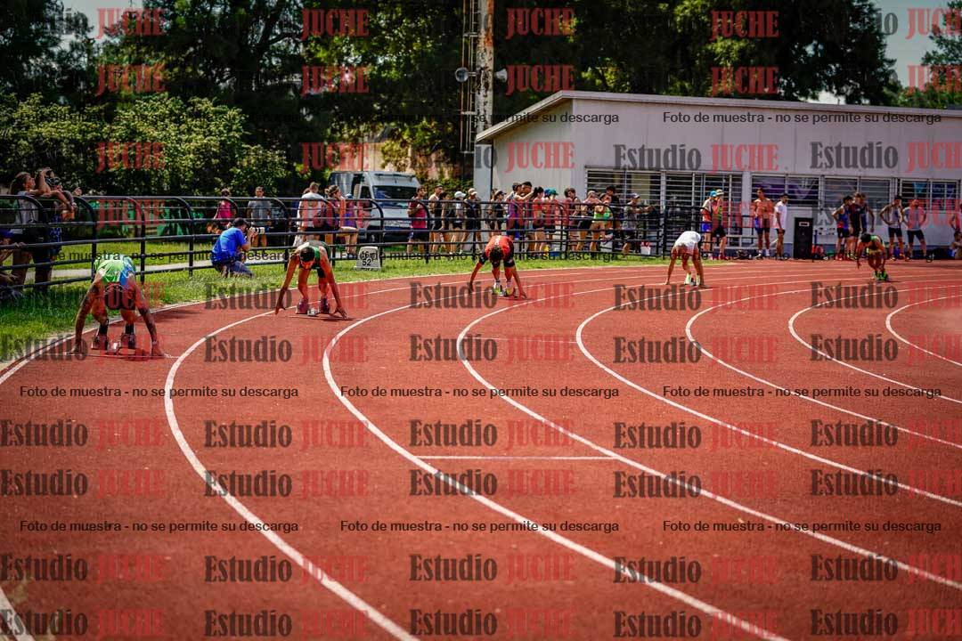Fotos de los 400 m llanos de varones