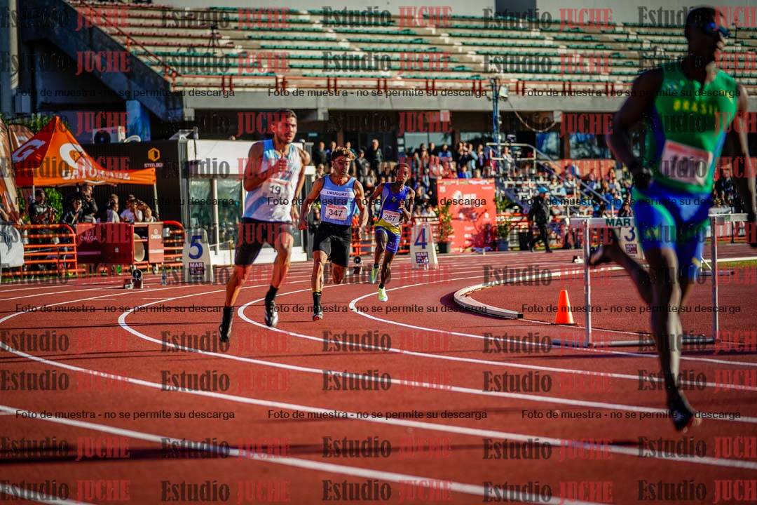Fotos de los 400 m con vallas de varones - FINAL