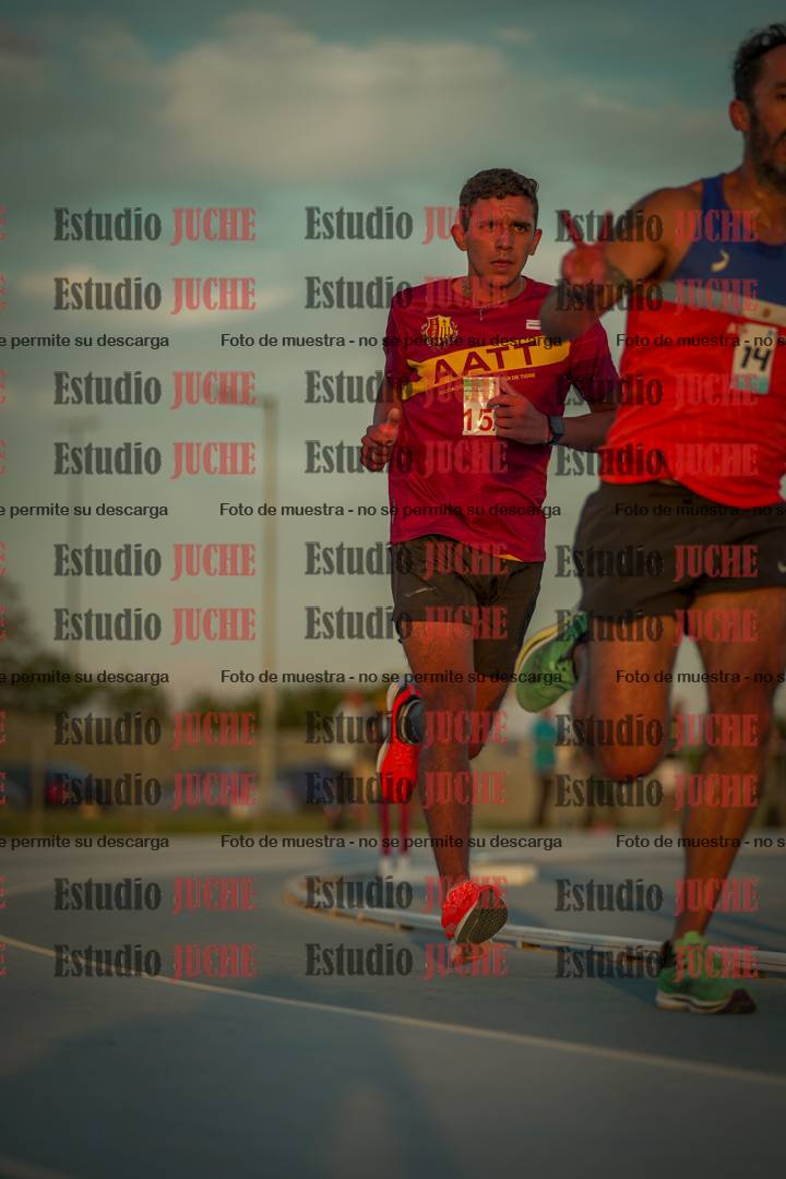 Fotos de los 3000 m llanos de varones