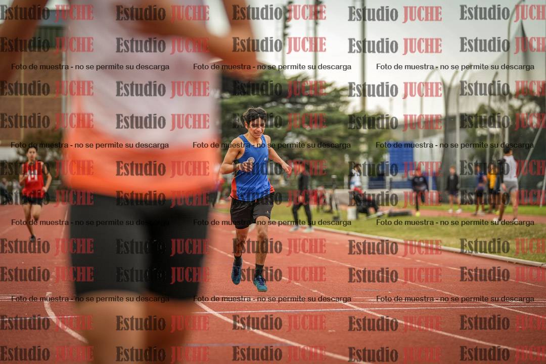 Fotos de los 400 m llanos de varones