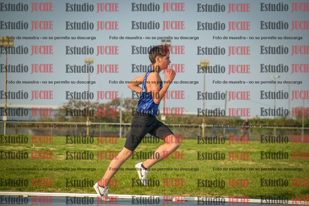 Fotos de los 3000 m llanos de varones