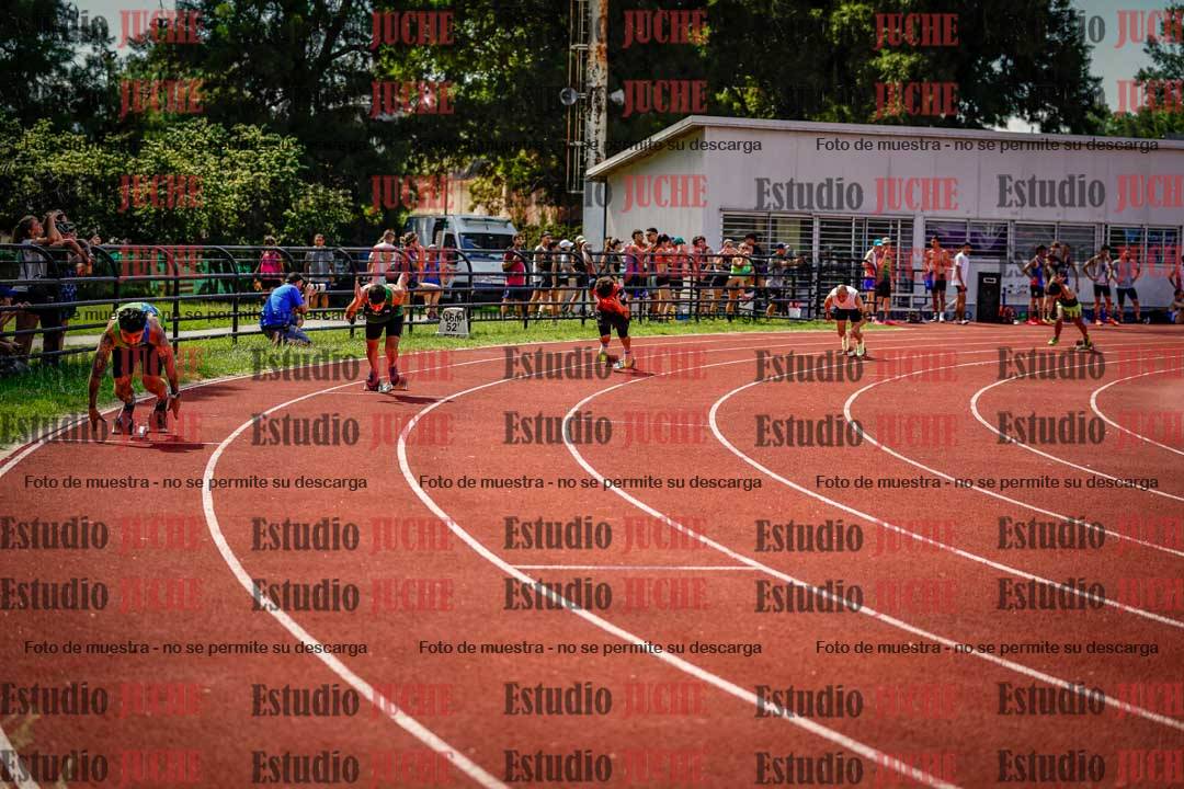 Fotos de los 400 m llanos de varones