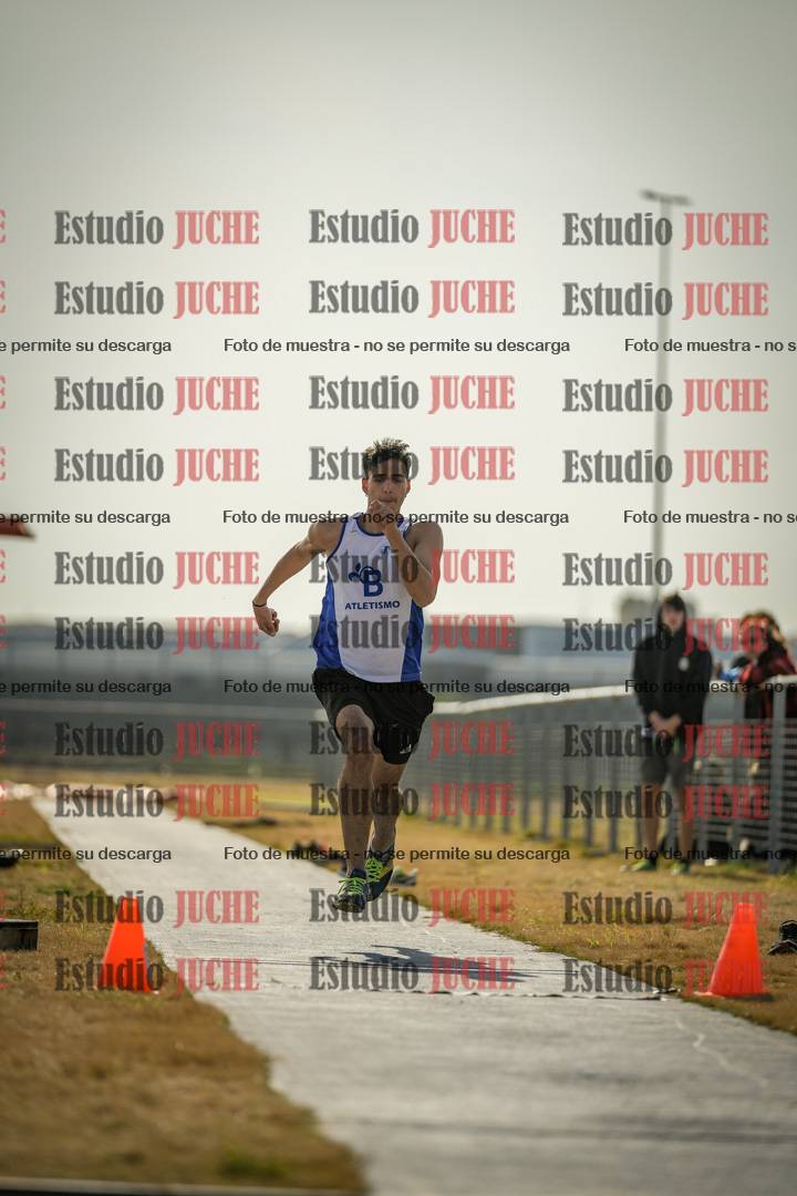 Fotos del salto triple de varones