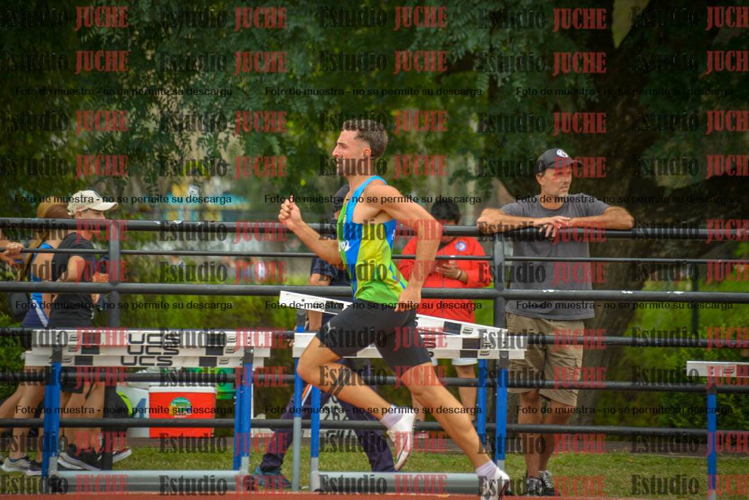 Fotos de los 400 m llanos de varones