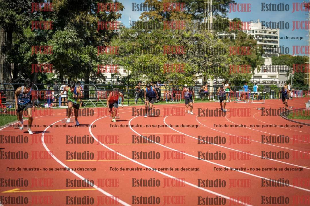 Fotos de los 200 m llanos de varones