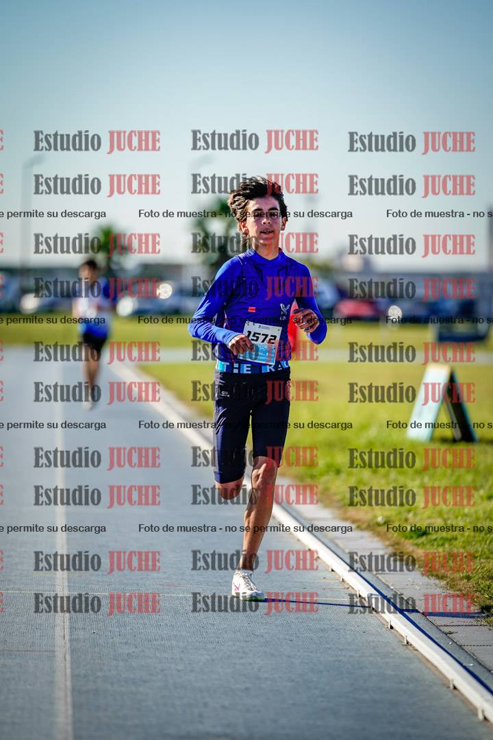 Fotos de los 2000 m llanos de varones