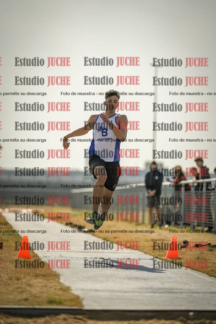 Fotos del salto triple de varones