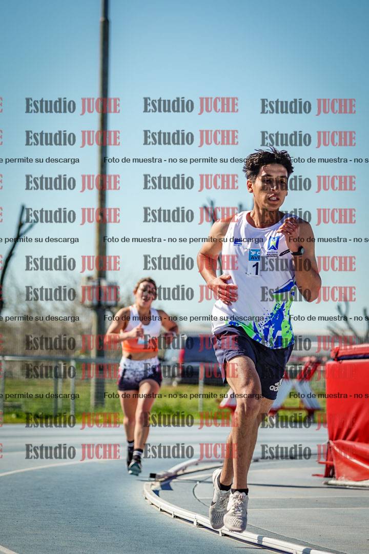 Fotos de los 5000 m llanos de mujeres y varones
