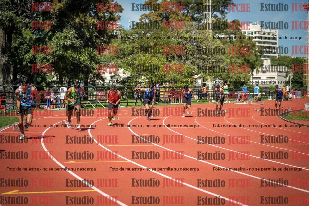 Fotos de los 200 m llanos de varones