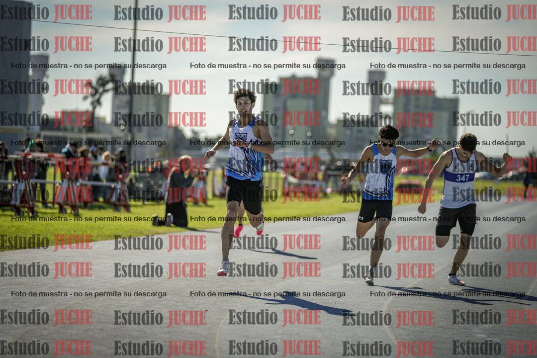Fotos de los 400 m llanos de varones