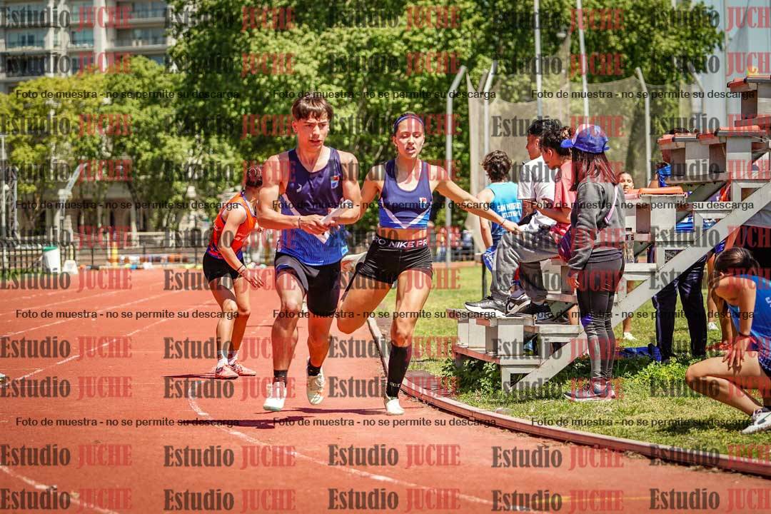 Fotos de las Postas 8x200 m de mujeres y varones - FINAL