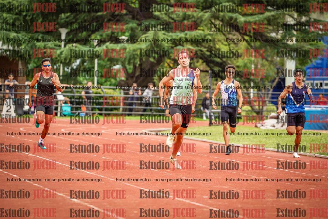 Fotos de los 400 m llanos de varones