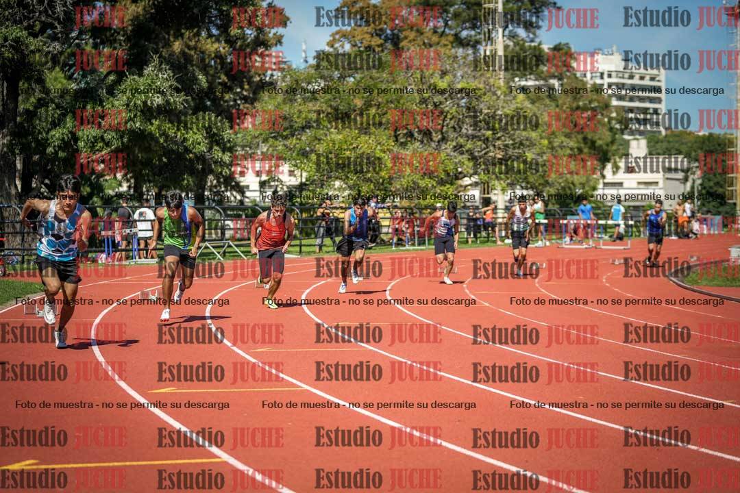 Fotos de los 200 m llanos de varones