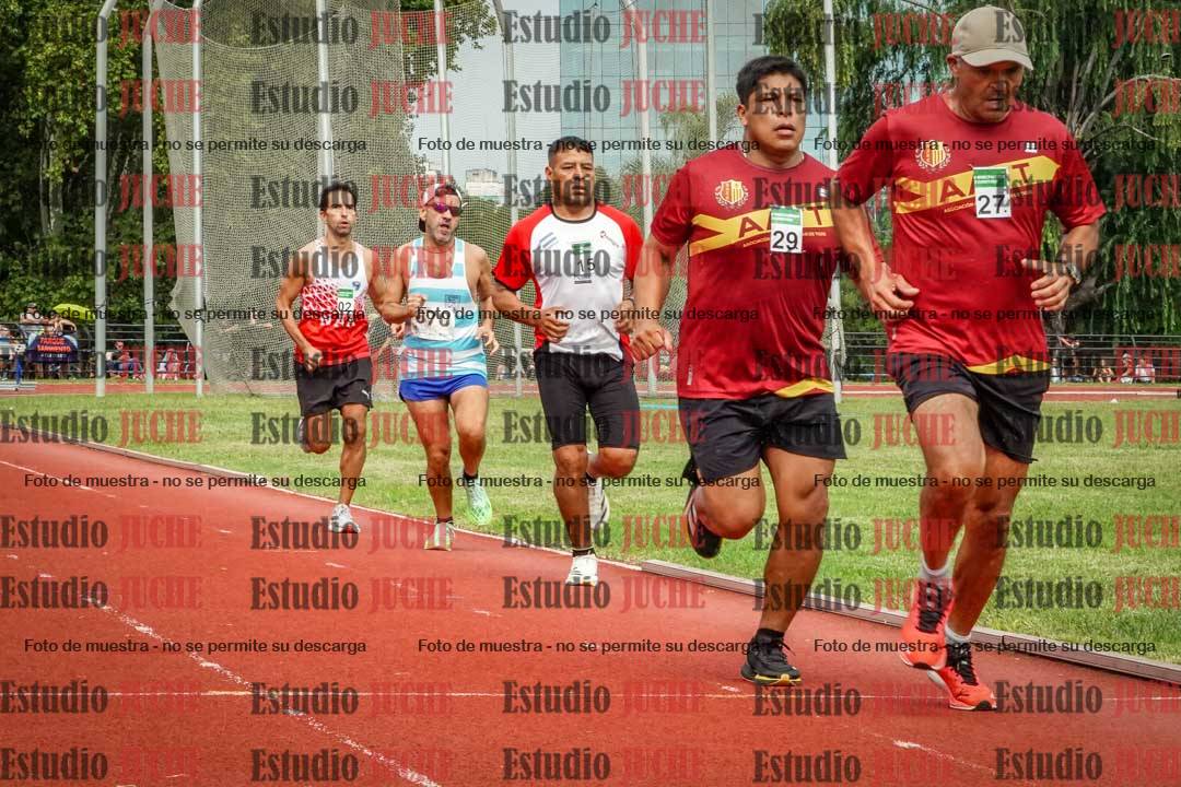 Fotos de los 3000 m llanos de varones