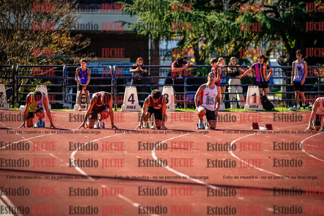Fotos de los 100 m llanos de varones