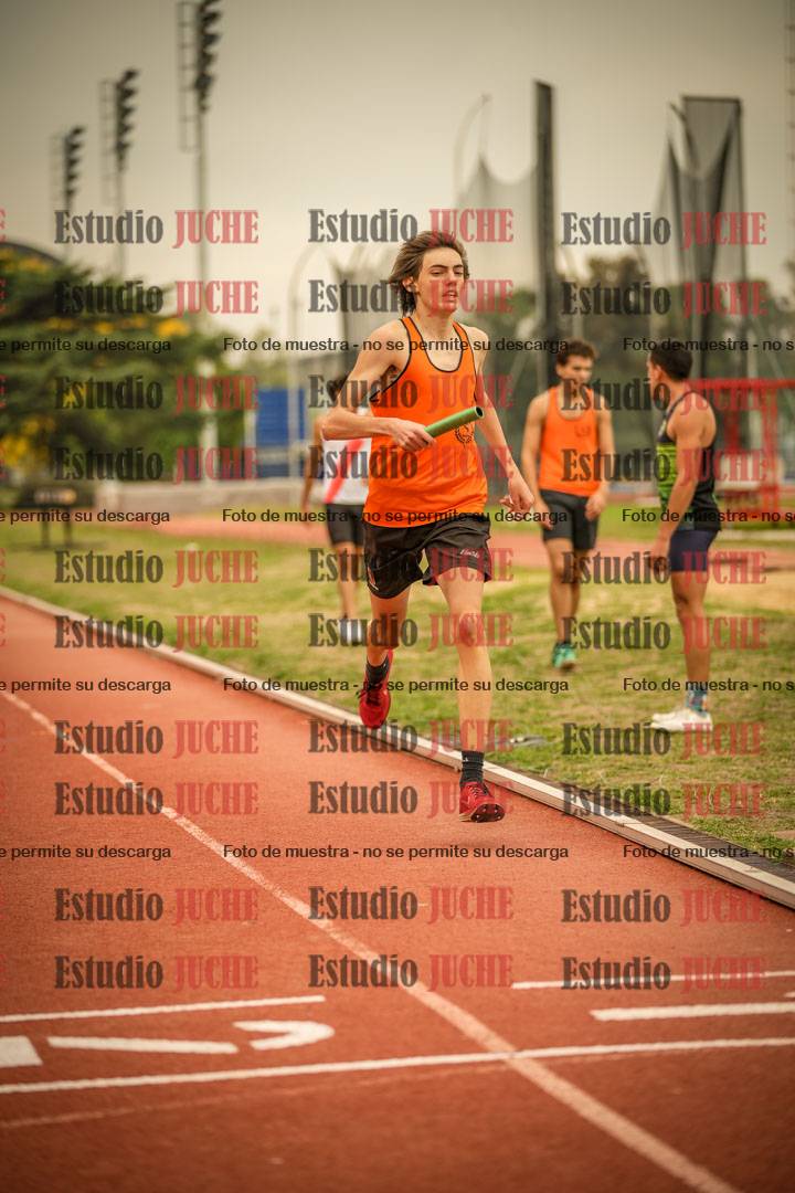 Fotos de las Postas 4x400 m de varones