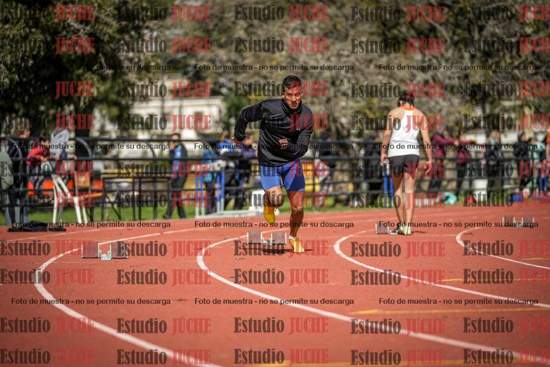 Fotos de los 200 m llanos de varones