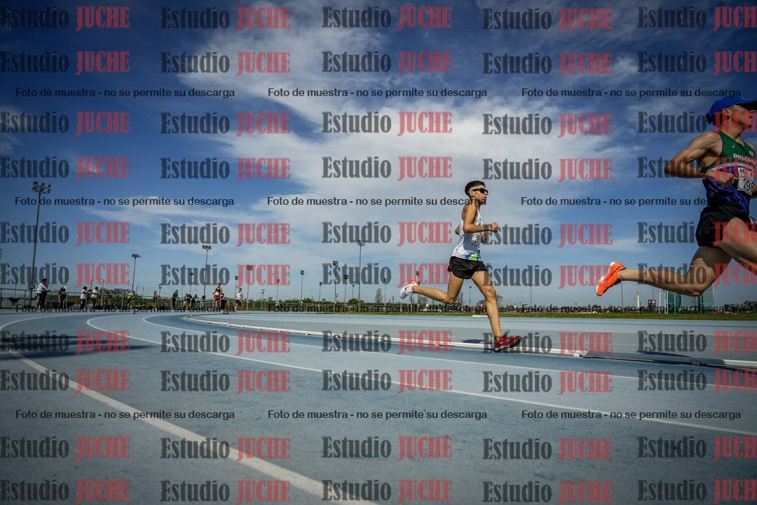 Fotos de los 3000 m llanos de varones