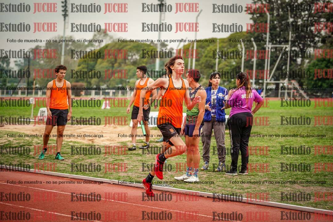 Fotos de las Postas 4x400 m de varones