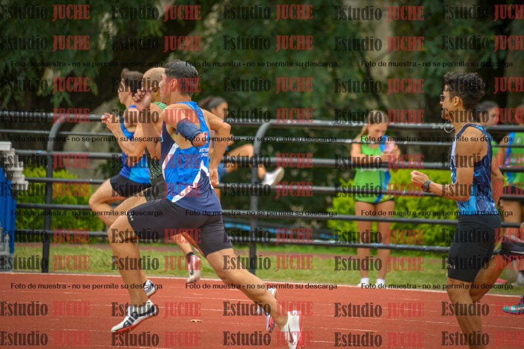Fotos de los 400 m llanos de varones