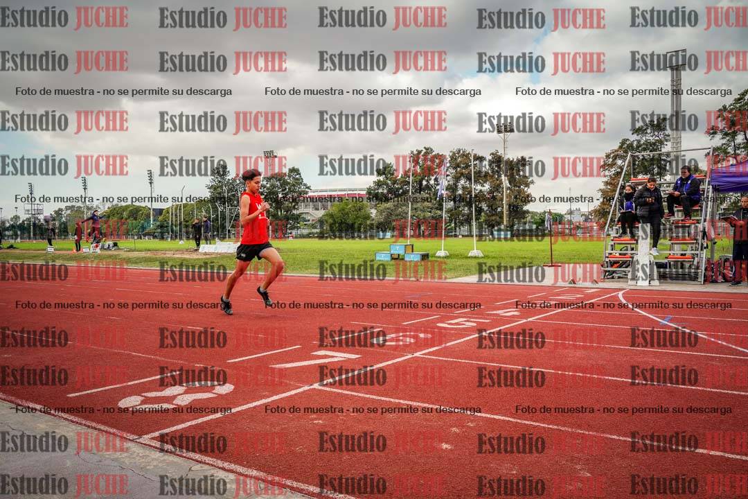 Fotos de los 400 m llanos de varones