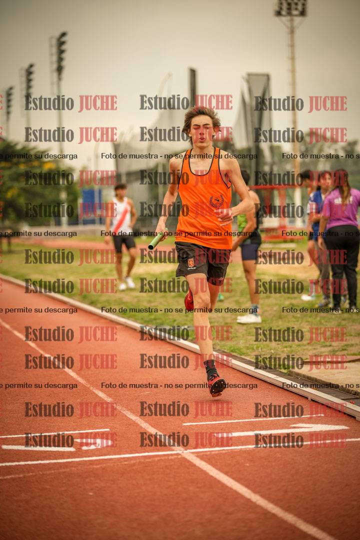 Fotos de las Postas 4x400 m de varones