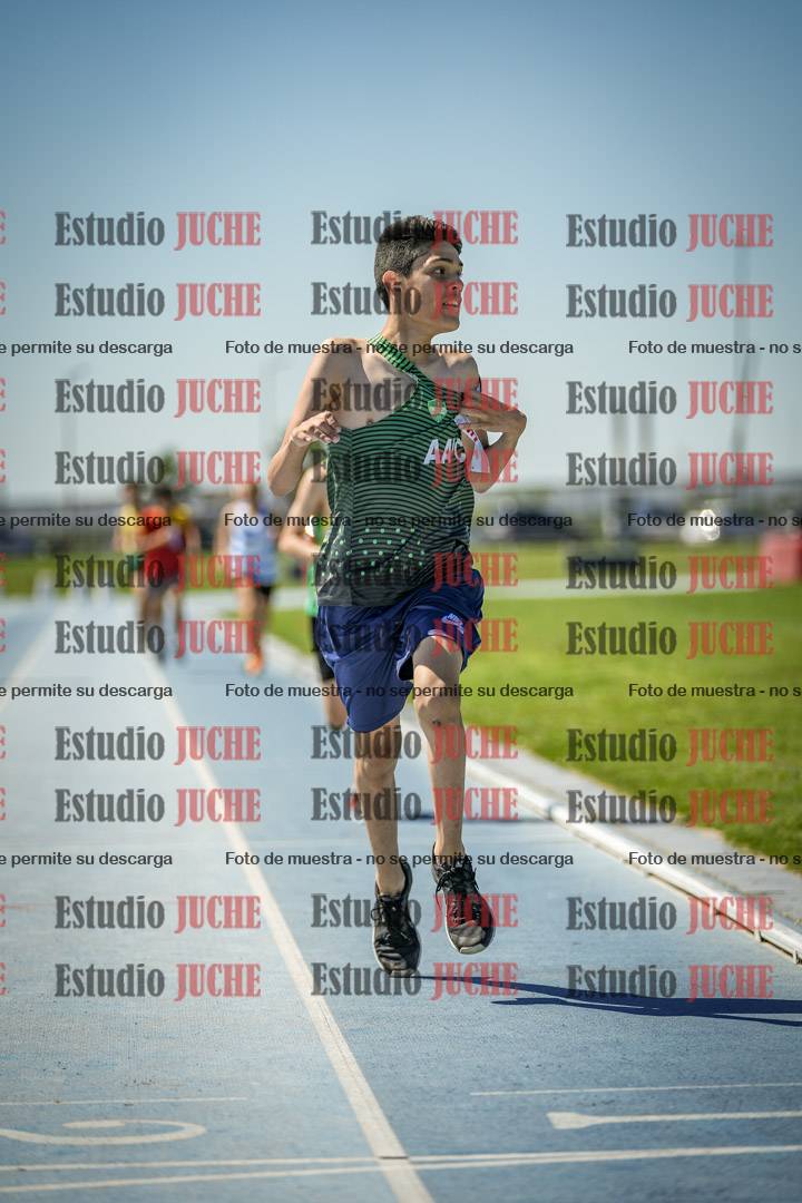 Fotos de los 800 m llanos de varones