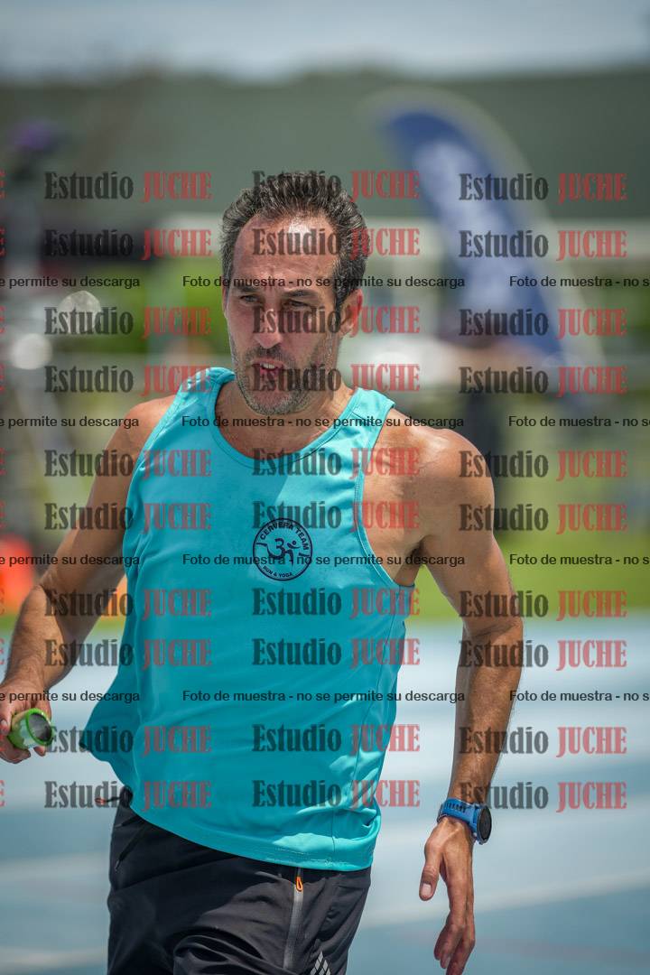 Fotos durante el transcurso de los relevos 20' para running teams - serie 2