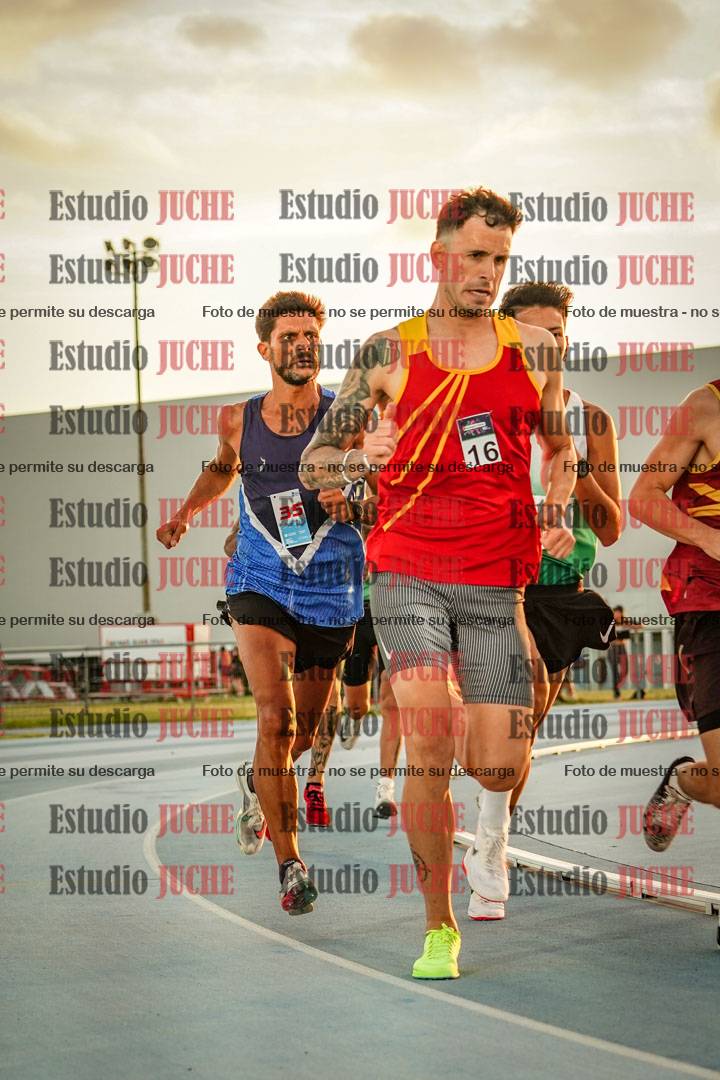 Fotos de los 3000 m llanos de varones