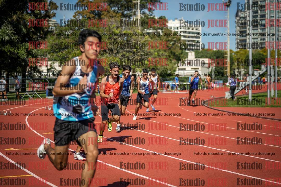 Fotos de los 200 m llanos de varones