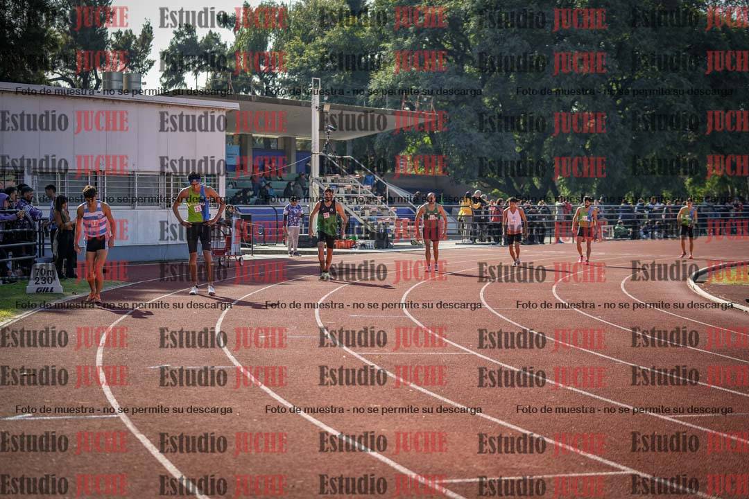 Fotos de los 800 m llanos de varones