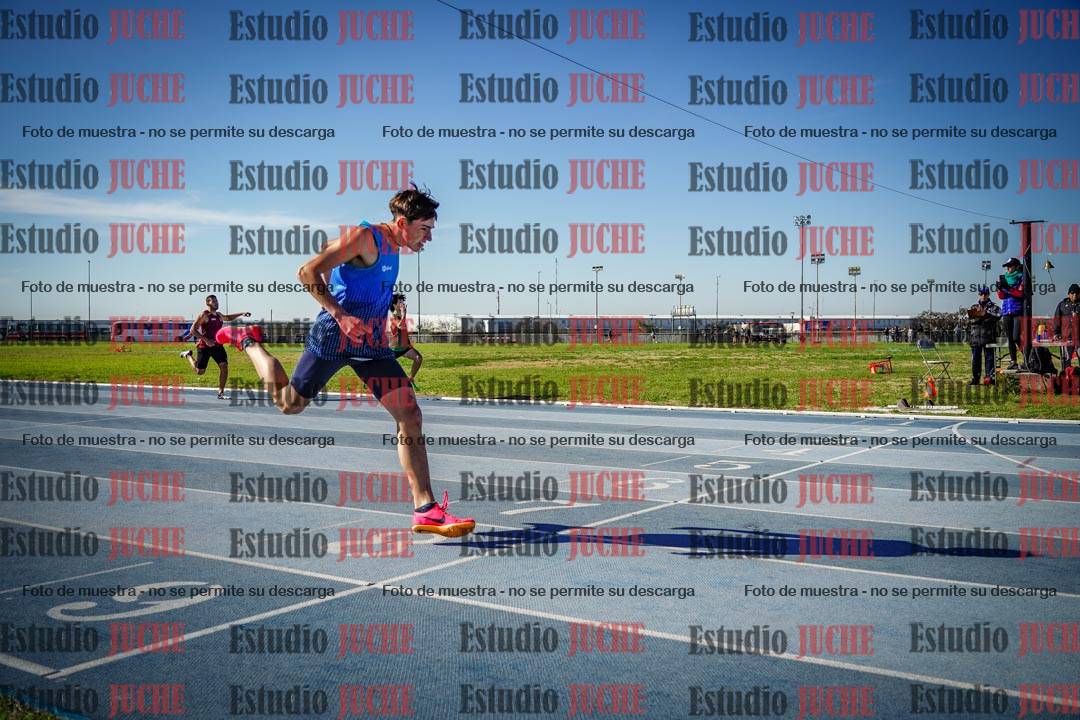 Fotos de los 400 m llanos de varones