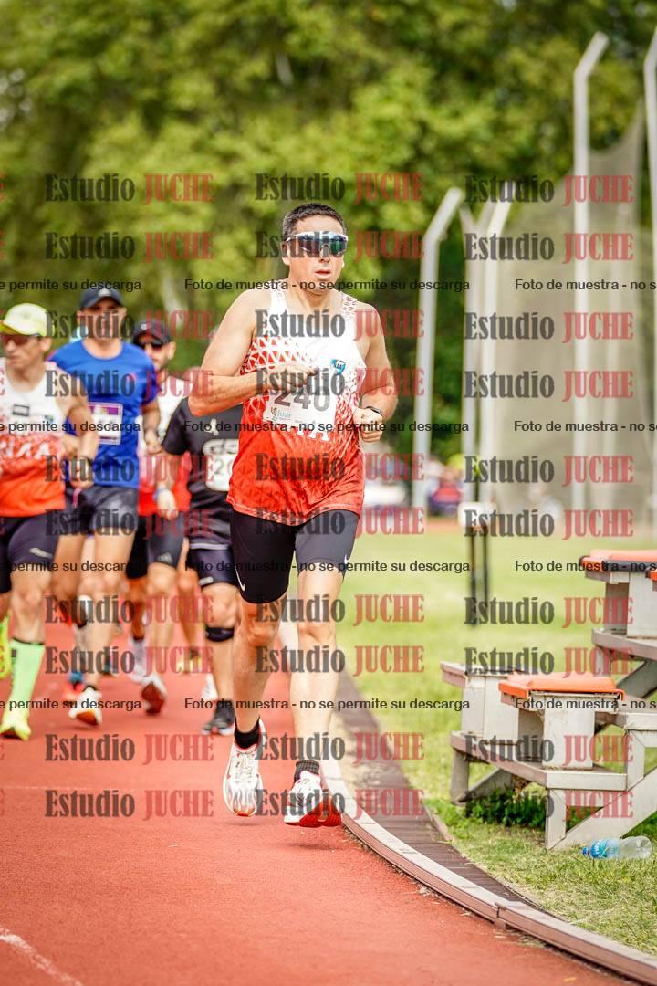 Fotos de los 3000 m llanos de varones