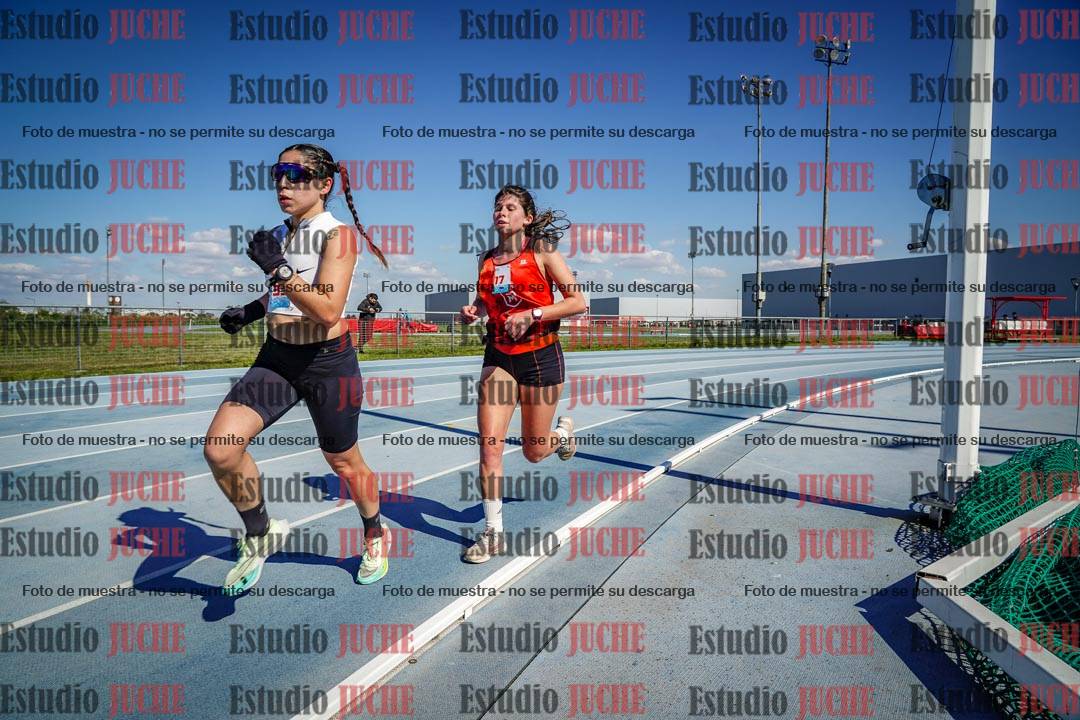 Fotos de los 5000 m llanos de mujeres y varones